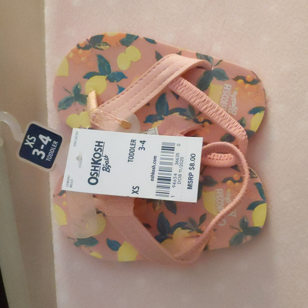 NWT toddler flip flops